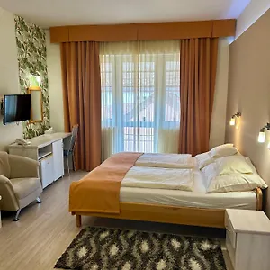 https://hotel-negy-evszak-superior.hotels-hajduszoboszlo-hungary.com